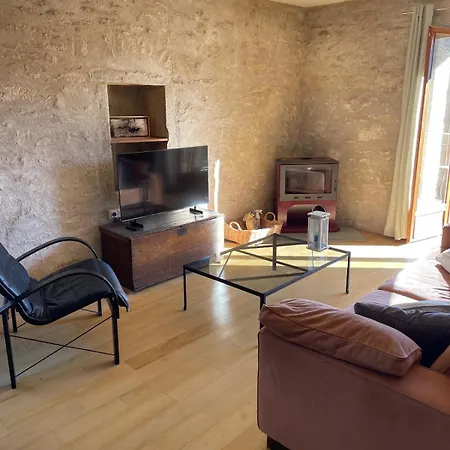 Charming Detached House In Beautiful Hébergement de vacances *