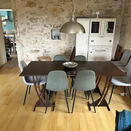 Charming Detached House In Beautiful Calvignac