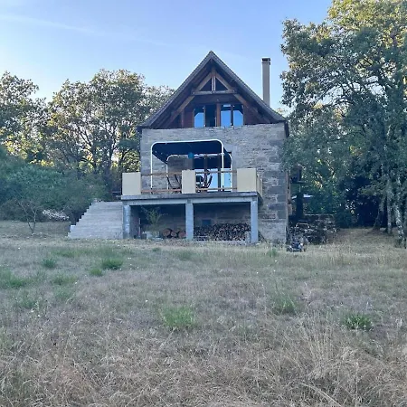 Charming Detached House In Beautiful Hébergement de vacances *