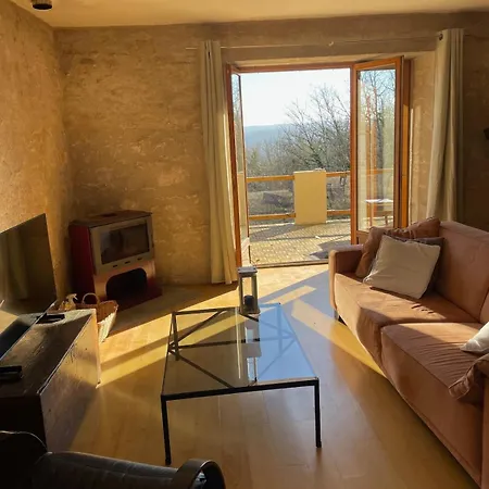 Charming Detached House In Beautiful