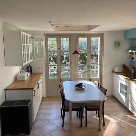Charming Detached House In Beautiful Calvignac